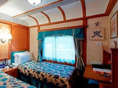 Golden Chariot Luxury Train Tour